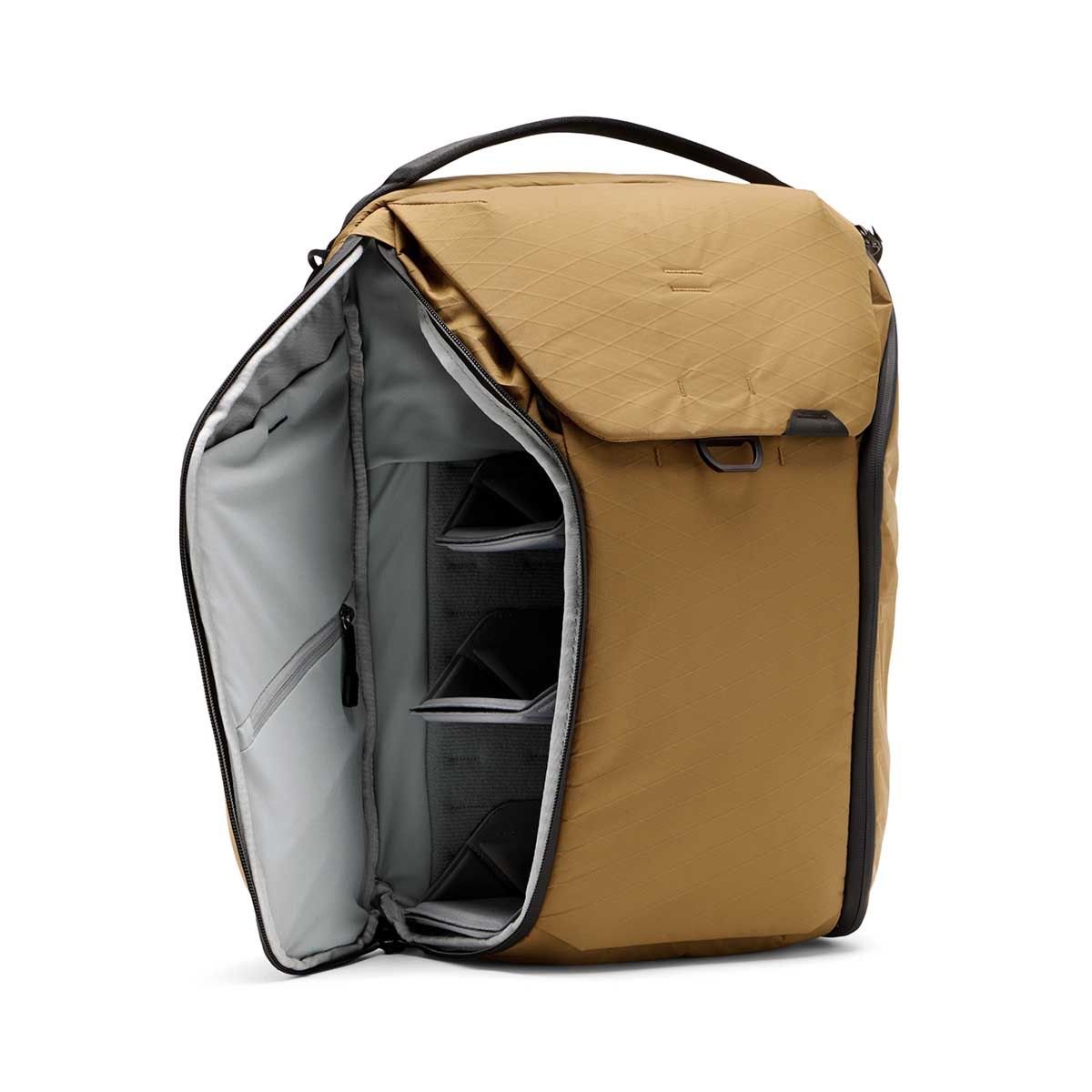 Peak Design Everyday Backpack v2 / 30L / Coyote - cambuy-lives Peak Design Everyday Backpack v2 / 30L / Coyote - cambuy-lives